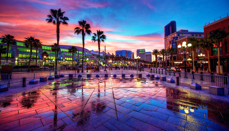 downtown san diego between the gaslamp district and the convention center