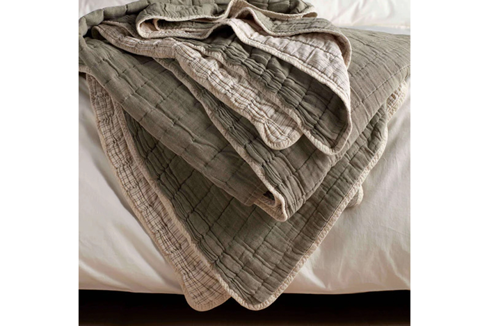 Best bedspreads IndyBest review Secret Linen Store green Vivienne 100% cotton quilted throw, king:super king