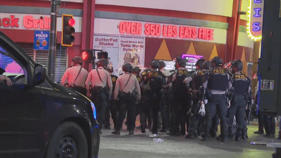 Image for story: Protest against ICE in downtown Las Vegas turns chaotic, nearly 100 detained by police