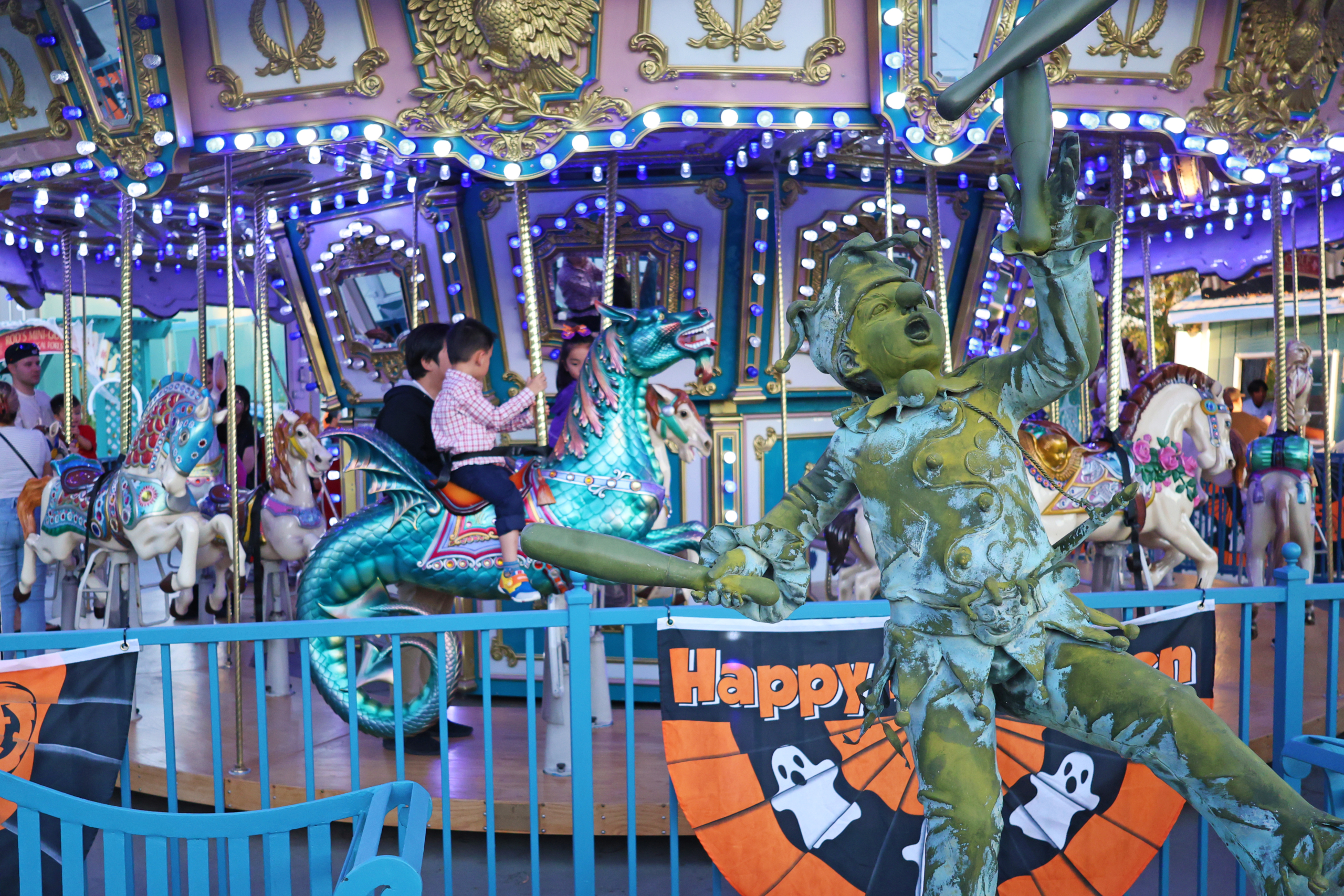 E_Carousel_7175